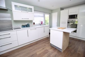 Kitchen/Diner- click for photo gallery